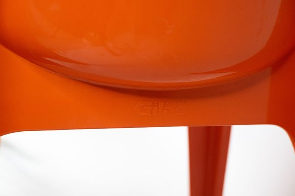 GILAC Design orangene Stapelstühle